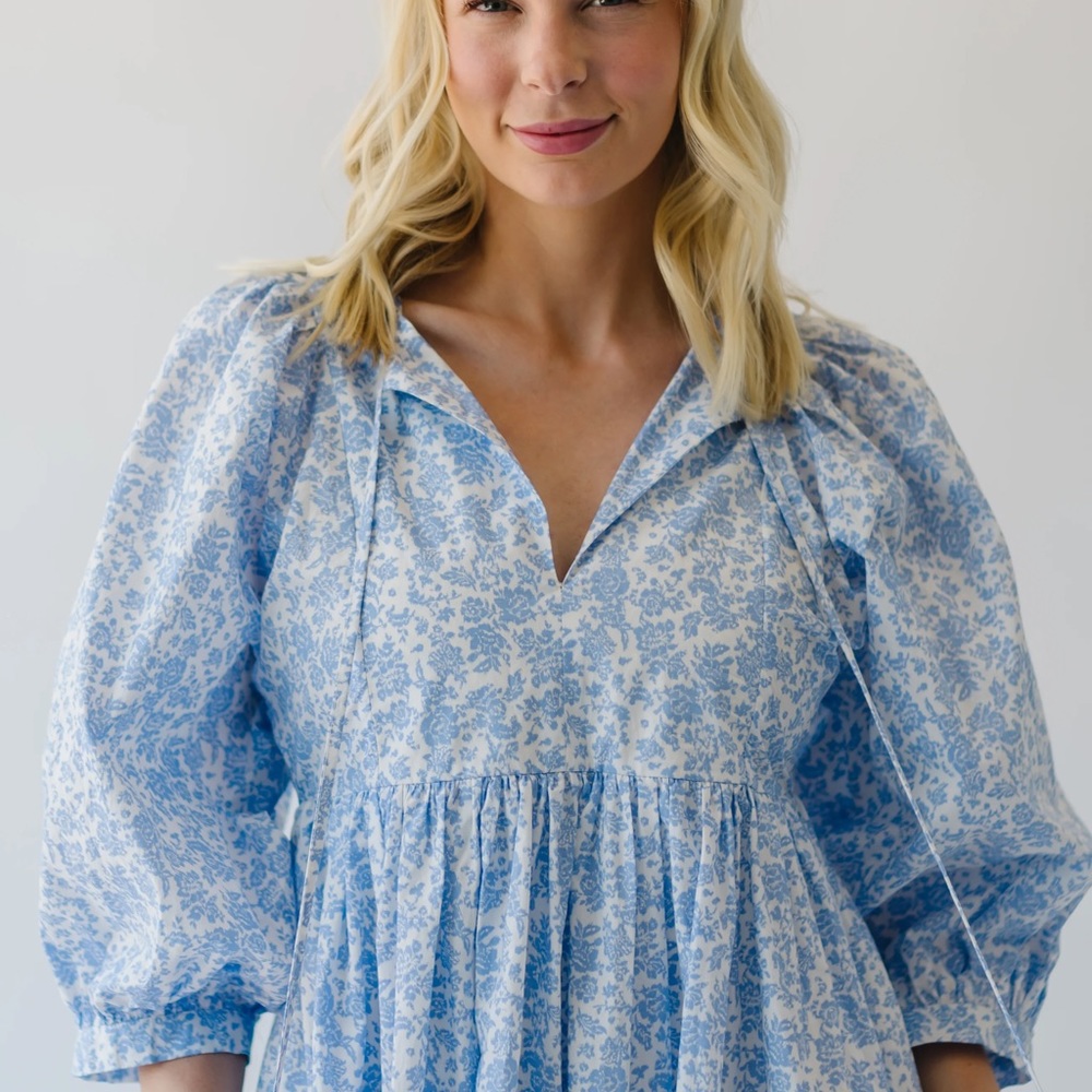 The Soloman Tie Detail Dress in Blue Floral L